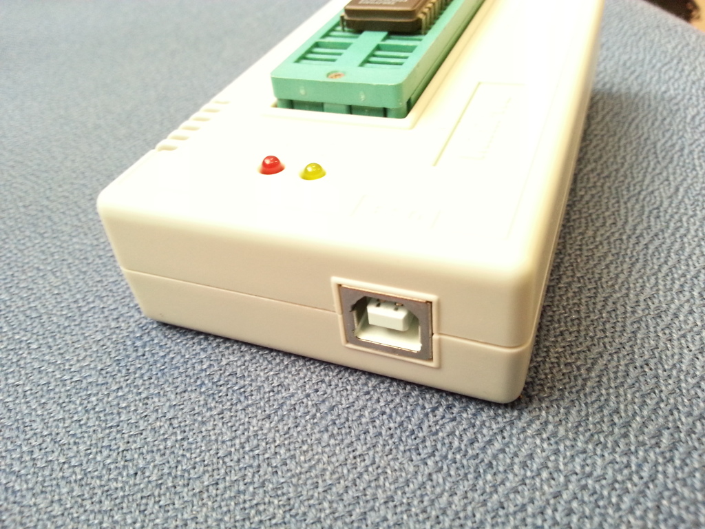 Minipro's handy USB interface.